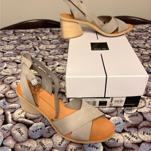 Dolce Vita Women's Roman Cream Sandals